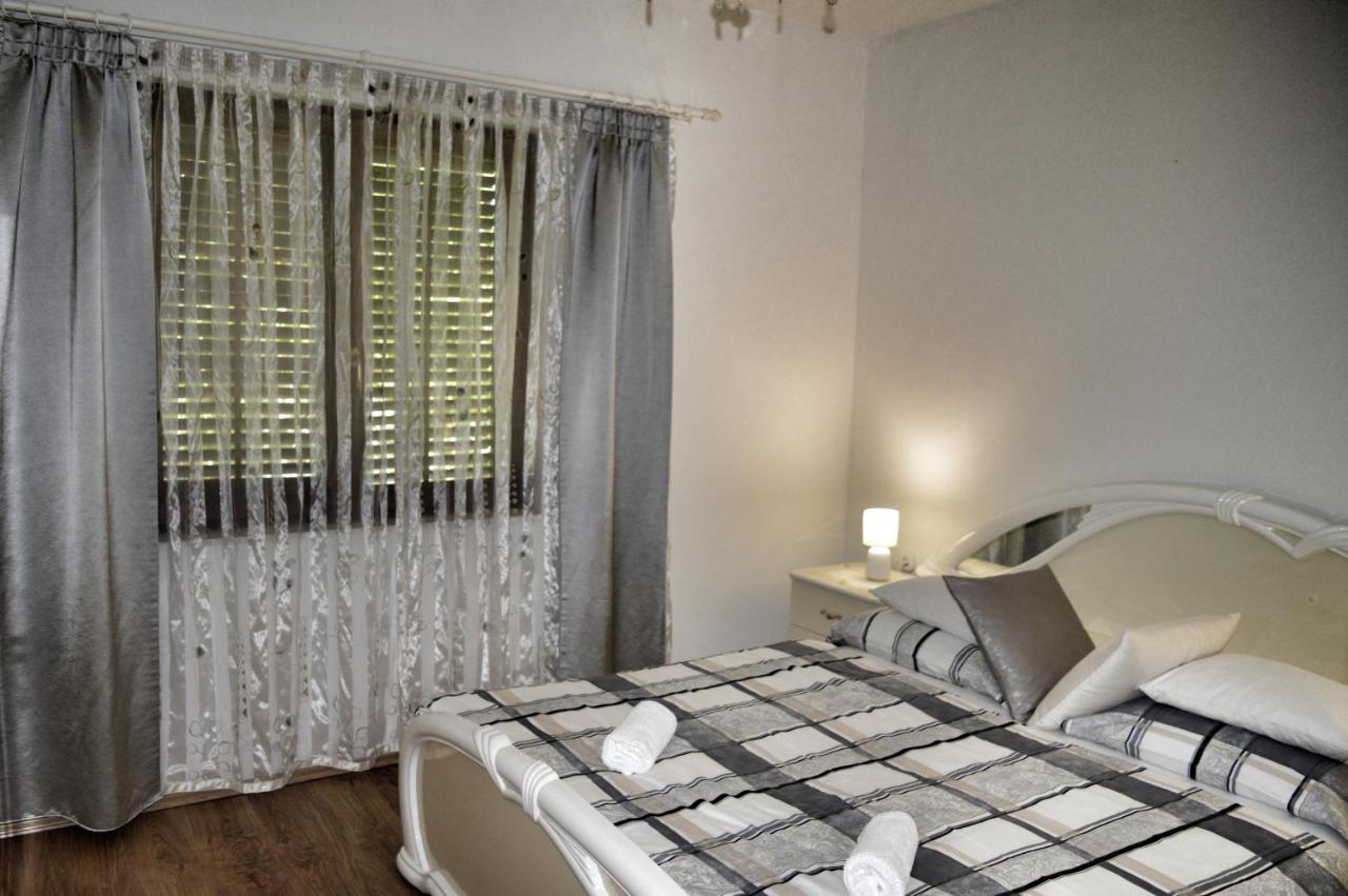 Apartment Nikolic Kaštela Exterior foto